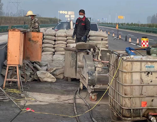 雅江高速路病害处理